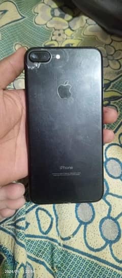 iphone 7plus 78battery 32gb waterpack jv 2months working