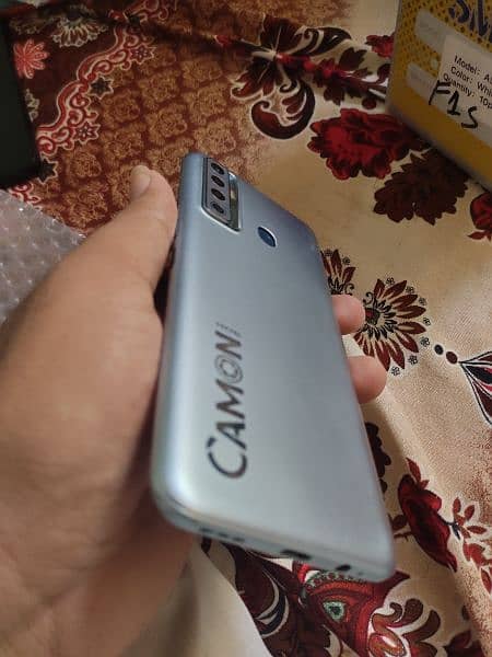 Camon 17  Box with charger 6/128. 2