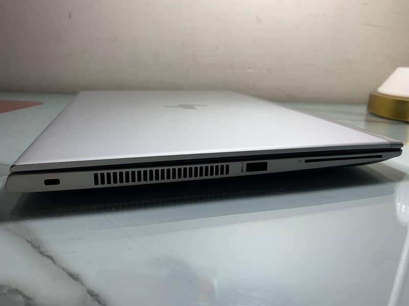 HP ELITEBOOK 840 G5 i5 8th gen Touchscreen 11