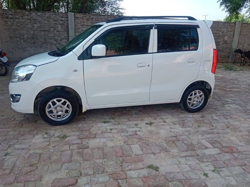 Suzuki Wagon R 2019 3