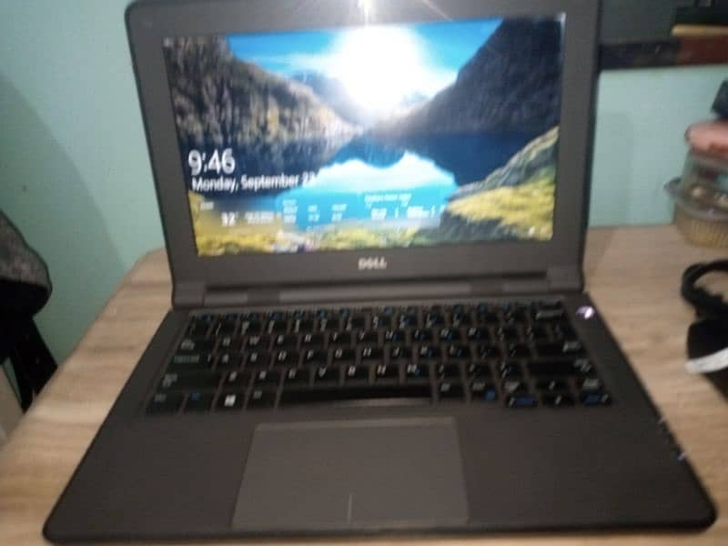 Dell latitude 3150 4/256 windows 1