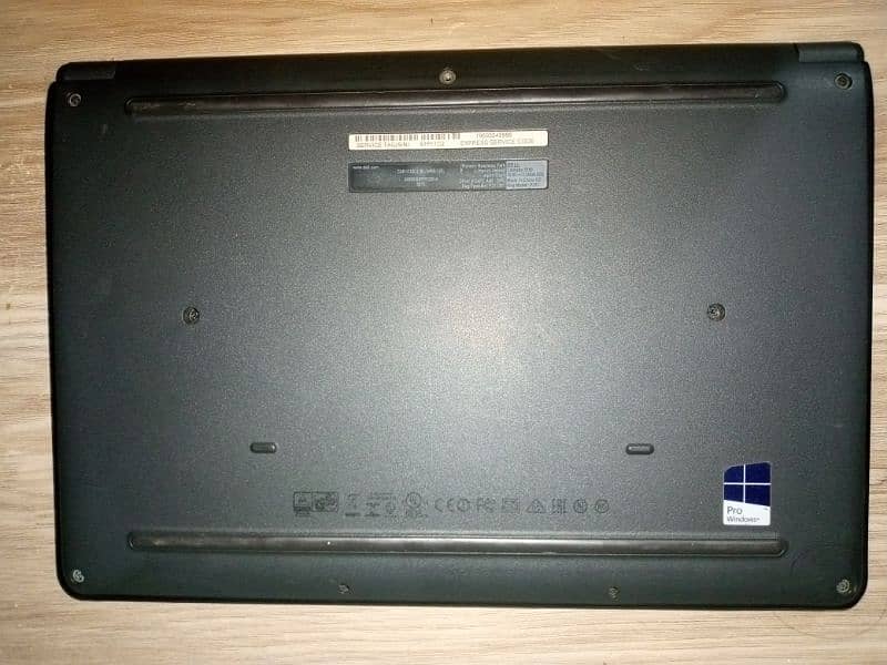 Dell latitude 3150 4/256 windows 6