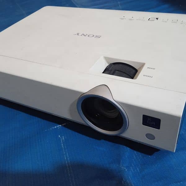 Sony VPL DX122 5