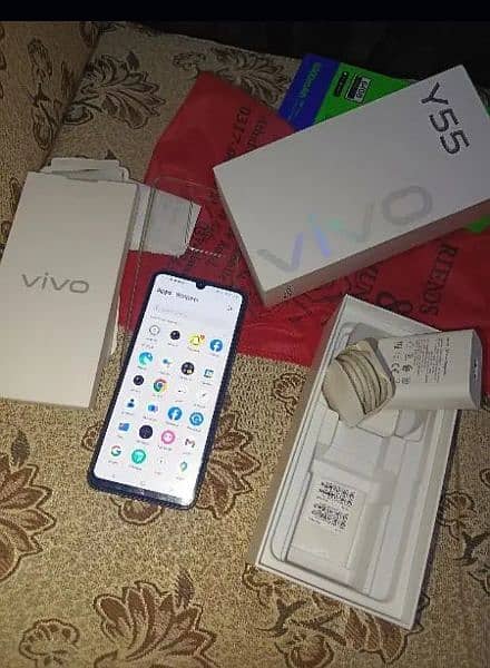 vivo y55    8+8_128 with box 1