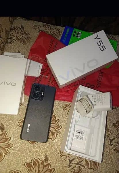 vivo y55    8+8_128 with box 3