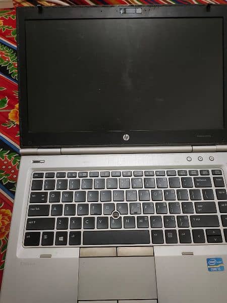 HP Laptop 5