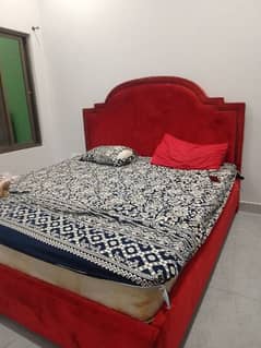 king size bed with mattress