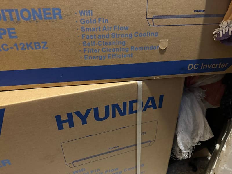 Hyundai 1 ton new packed, unused AC for sale 4