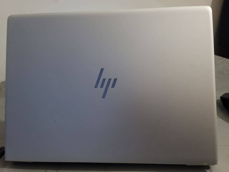 HP Elitebook 830 g6 0