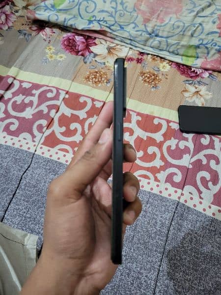 Oppo F21 Pro 4