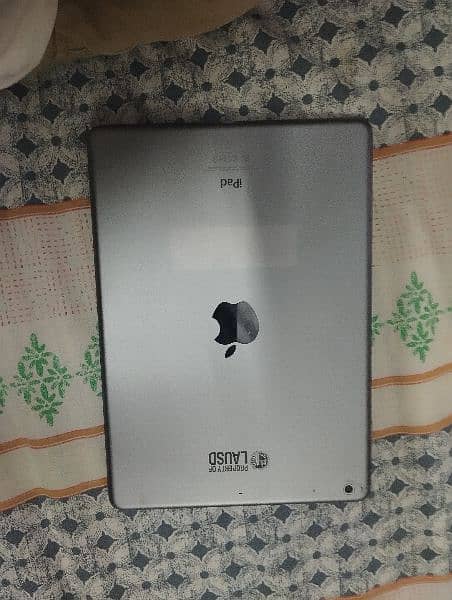 Apple ipad air 4