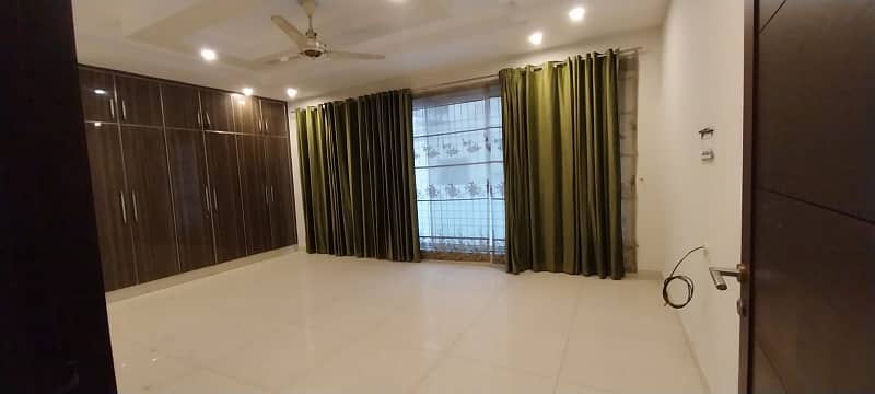 D H A Lahore 1 Kanal Mazhar Munir Design House Full Basement With 100% Original Pics Available For Rent 12