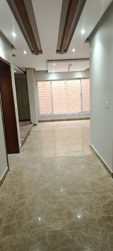 Dha Lahore 1 Kanal Mazhar Munir Design House Full Basement With 100% Original Pics Available For Rent 14