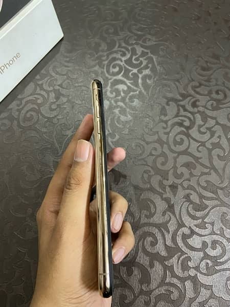 IPhone Xs max pta approved 8