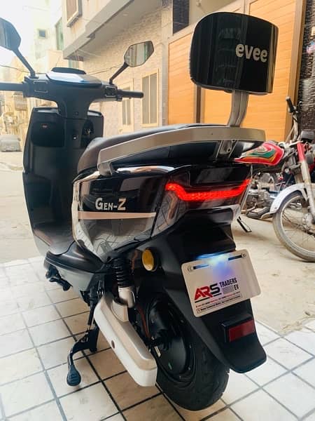 Evee Gen-Z Electric Scooty 2024 Model Number = 03016187376 2