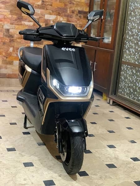 Evee Gen-Z Electric Scooty 2024 Model Number = 03016187376 9