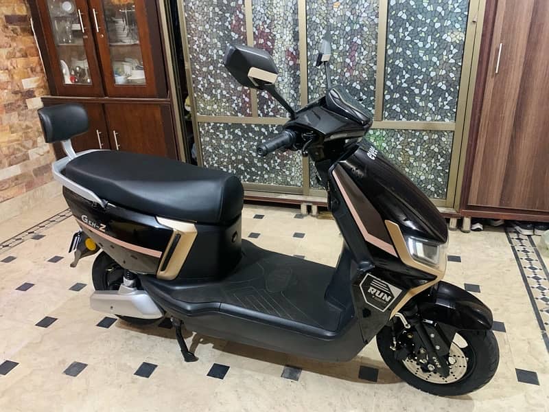 Evee Gen-Z Electric Scooty 2024 Model Number = 03016187376 10