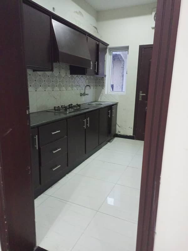 Like Brand New upper Portion Available For Rent in G 14/4 1