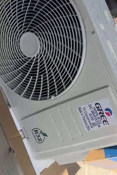 Gree AC brand new DC inverter 1.5 ton seal argent 2024 model 3