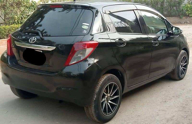 Toyota Vitz 2012 6