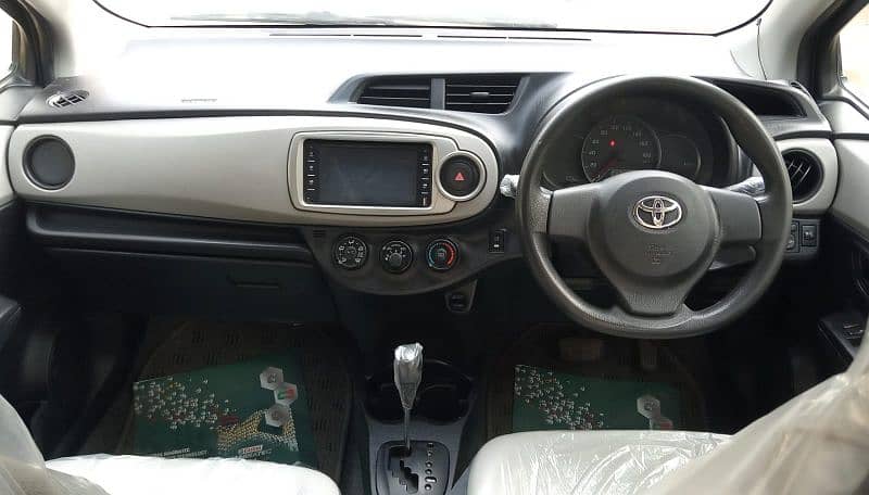 Toyota Vitz 2012 12