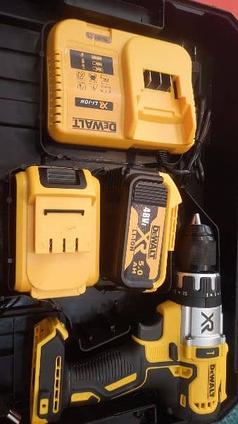 Heavy Duty DeWalt 48V cordless Screwdriver with 2 batteries 2