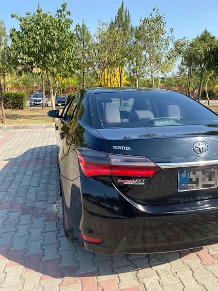 Toyota Corolla Altis 2016 4