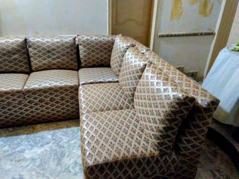 sofa set corner L shaped in new condition 2