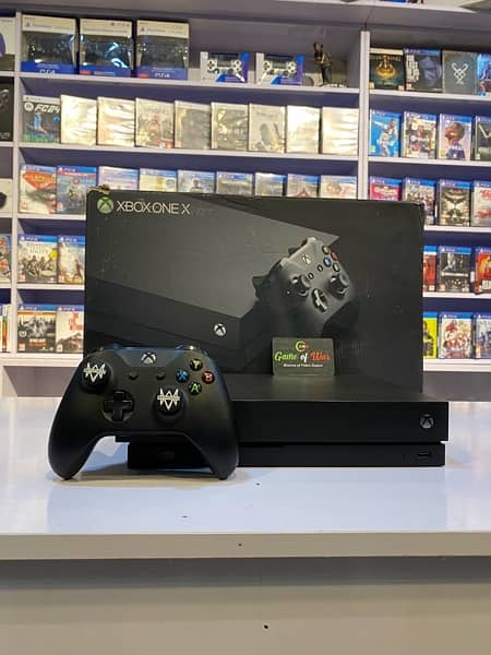 Xbox One X 4