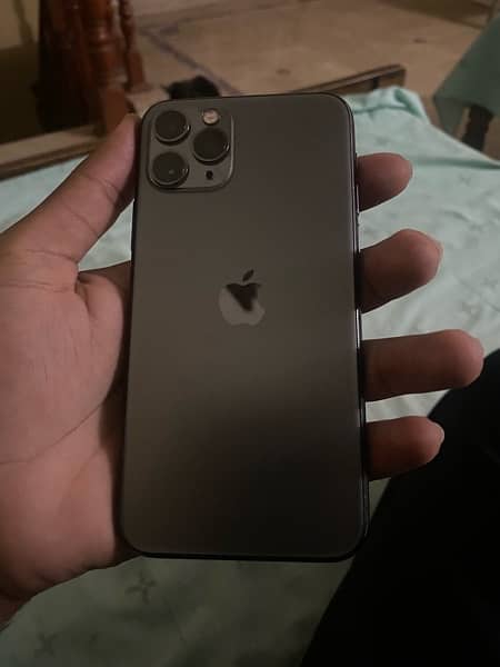 Iphone 11 pro 256 gb pta Approved 9