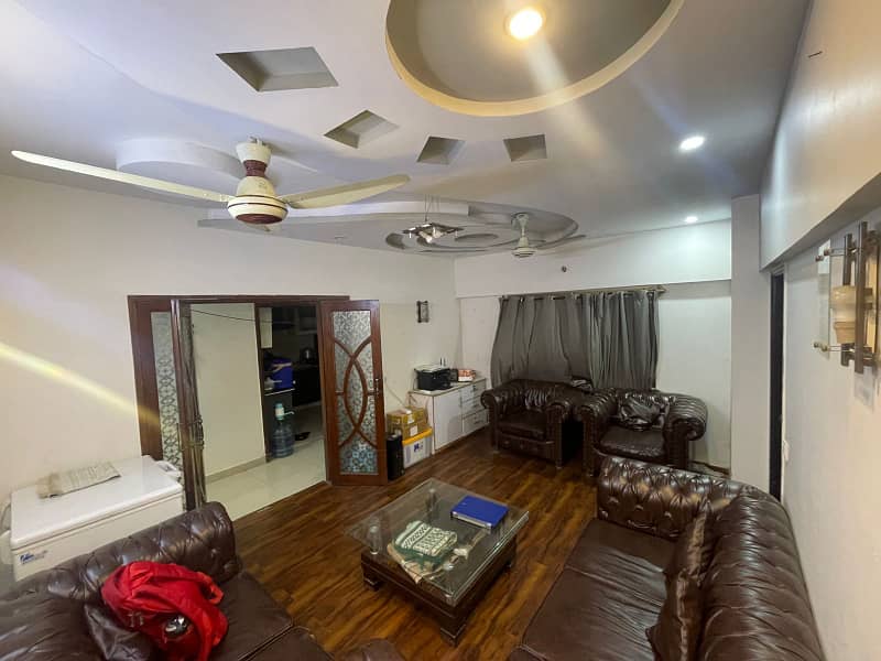 4BED DD HARMAIN ROYAL RESIDENCY FLAT FOR SALE IN GULSHAN E IQBAL BLK 1 4