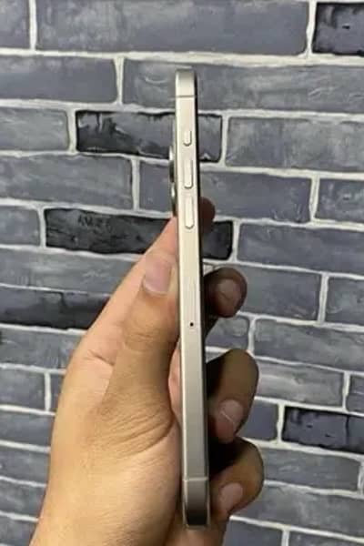 iPhone 15 Pro max 256GB natural titanium 8