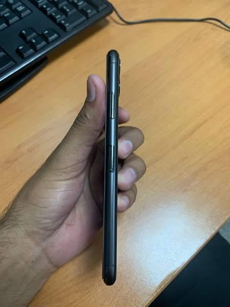 Iphone 11 Pro Max 64GB, Non PTA, Battery Replaced 8