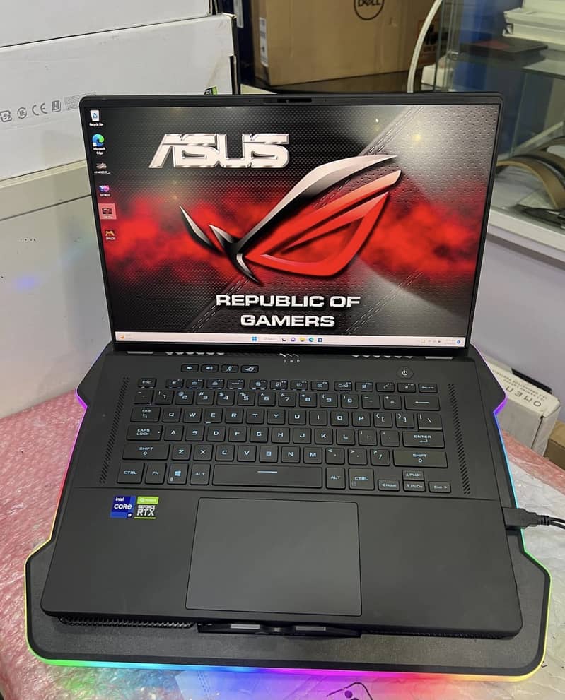 ASUS ROG Zephyrus M16 0