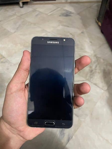 Samsung galaxy J7 4