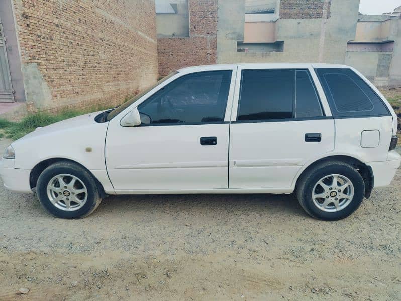 Suzuki Cultus VXL 2017 4