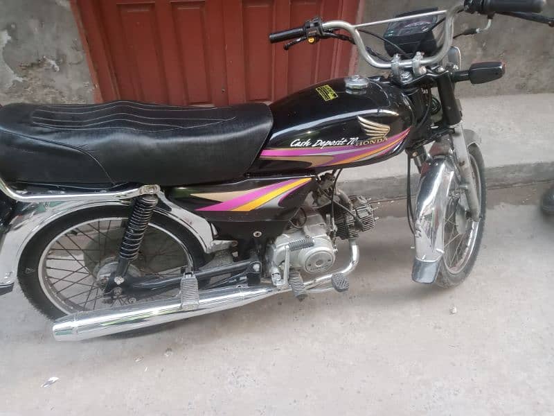 Honda 70 all documents are ok and condition 10 by 10 5