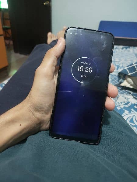 Motorola one 5g uw 4