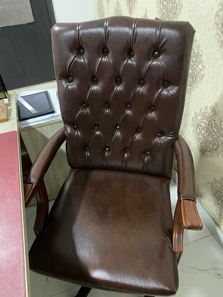 Executive Office Furniture 10/10 condition For Sale 4