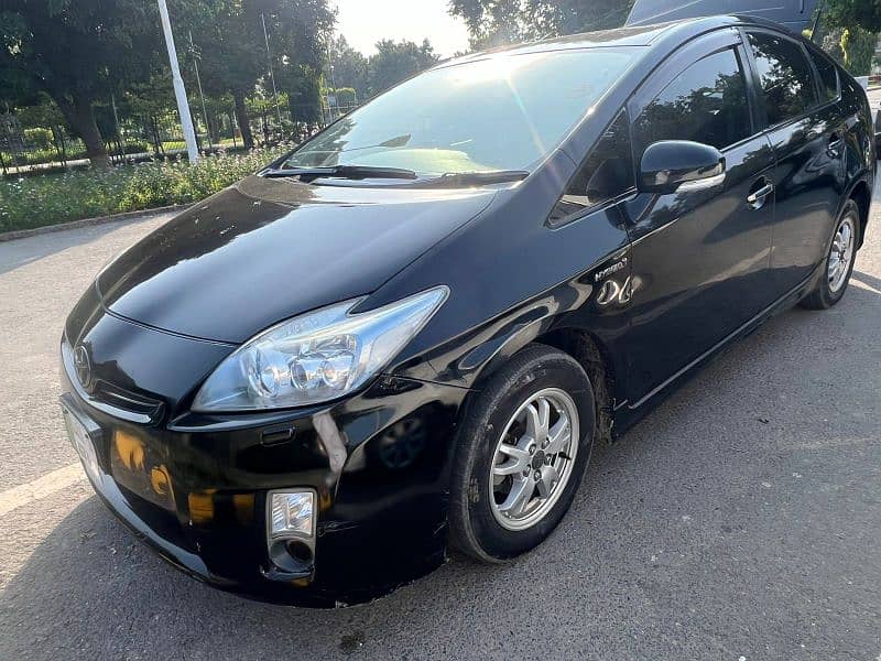 Toyota Prius 2011 3