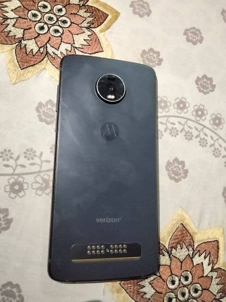 Moto Z4 2