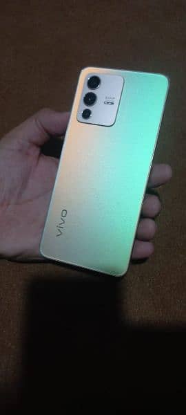 VIVO V 23 5G 12+4/256 8