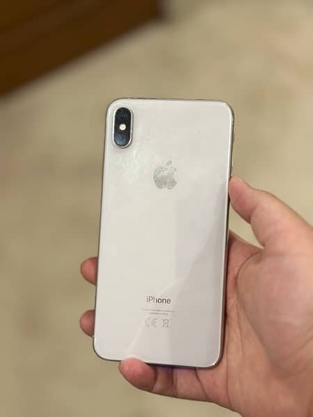 iPhone xs max 1