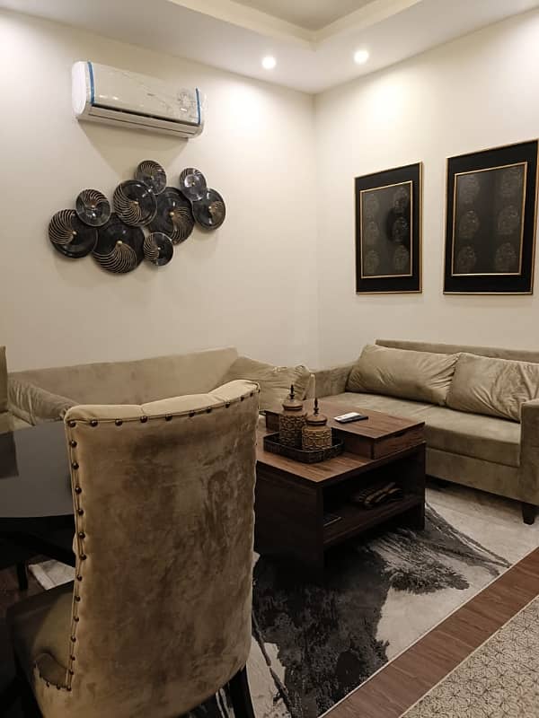 ONE BED LUXURY FURNISHED APPARTMENT AVAILABLE FOR RENT IN BAHRIA TOWN PHASE 7 RAWALPINDI 4