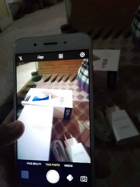 Vivo  mobile Y 66 ram 3 gp room 16 gp 6