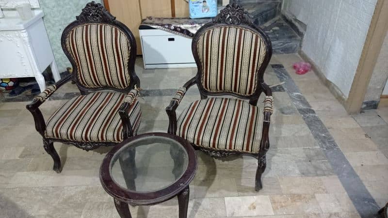 Chinoti Wooden Chairs 1