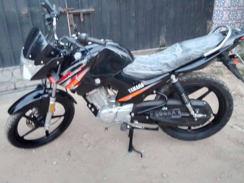 YBR 125 2019/2020 Model 10 by 10 Condition (argent sell) 7