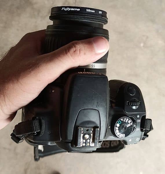 Canon D400 DSLR camera for sale 4