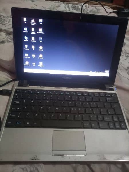 laptop novatech ,Apple Tablet  urgent sell 2