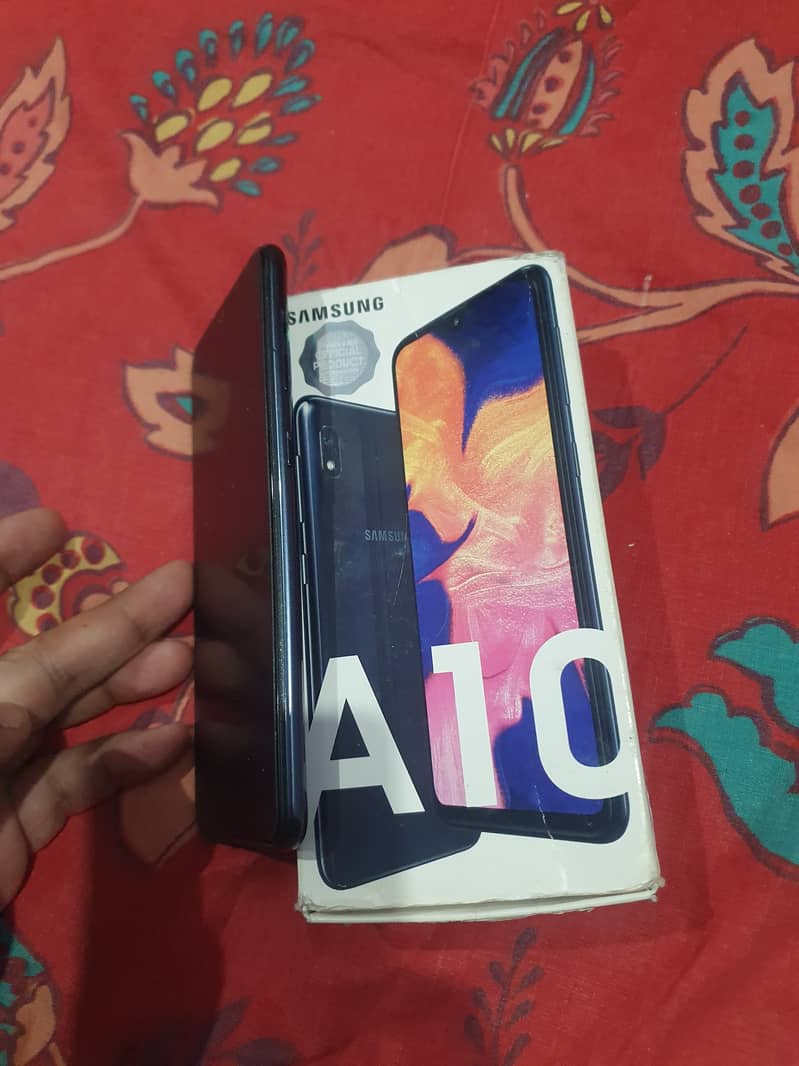 Samsung A10 2/32gb with Box 2